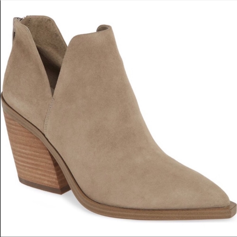 Vince Camuto Gigietta Boots Booties 7.5 but fits 7
